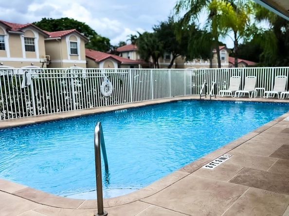 11609 NW 47th Dr, Coral Springs FL 33076