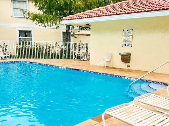 11609 NW 47th Dr, Coral Springs FL 33076
