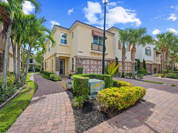 15844 Binks Pointe Terrace, Wellington FL 33414