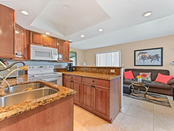 262 Monaco F, Delray Beach FL 33446