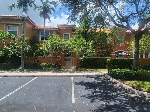 5013 Neptune Ln 2202, Fort Lauderdale FL 33312
