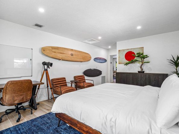 2041 NE 30th Street, Fort Lauderdale FL 33306