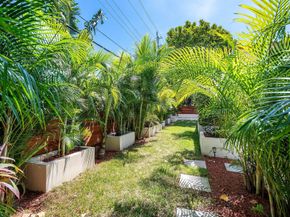 2041 NE 30th Street, Fort Lauderdale FL 33306