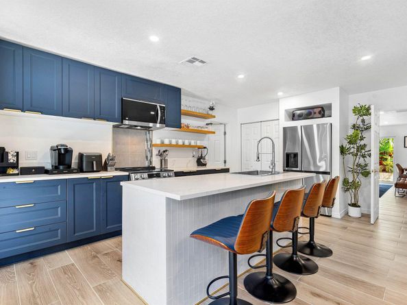 2041 NE 30th Street, Fort Lauderdale FL 33306