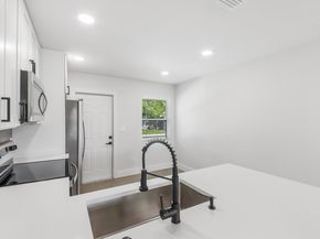823-825 NW 30th Court 12, Wilton Manors FL 33311