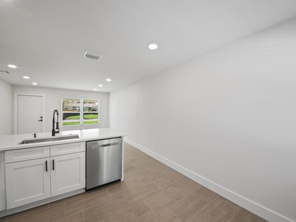 823-825 NW 30th Court 12, Wilton Manors FL 33311
