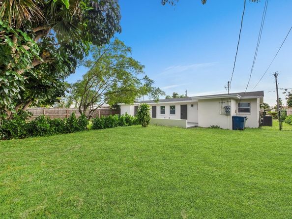823-825 NW 30th Court 12, Wilton Manors FL 33311