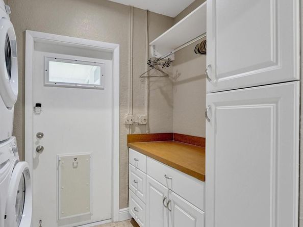 4721 SW 72nd Ave, Davie FL 33314