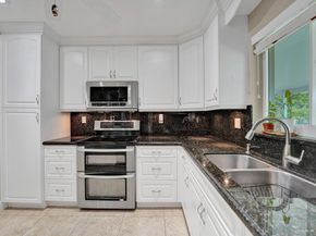 4721 SW 72nd Ave, Davie FL 33314