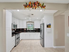 4721 SW 72nd Ave, Davie FL 33314