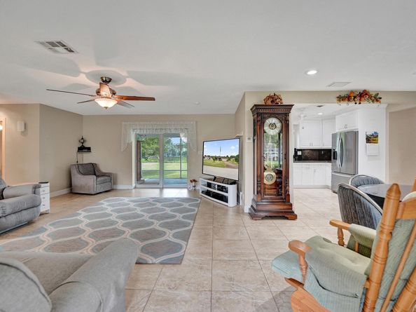 4721 SW 72nd Ave, Davie FL 33314