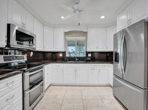 4721 SW 72nd Ave, Davie FL 33314