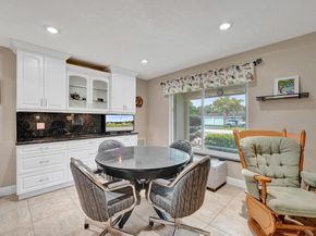 4721 SW 72nd Ave, Davie FL 33314