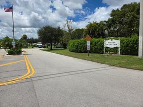 7205 W Oakridge Circle, Lake Worth FL 33462