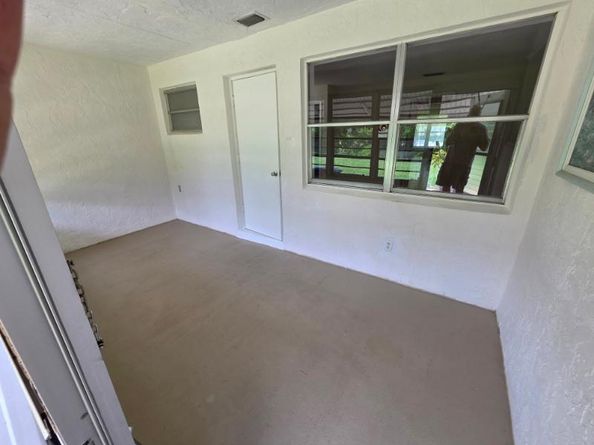 7205 W Oakridge Circle, Lake Worth FL 33462