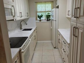 7205 W Oakridge Circle, Lake Worth FL 33462