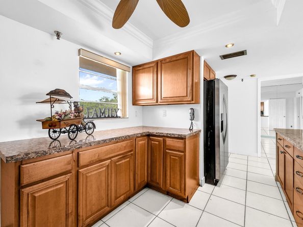 5340 NW 2nd Avenue 323, Boca Raton FL 33487