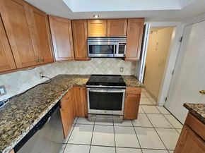 5340 NW 2nd Avenue 323, Boca Raton FL 33487