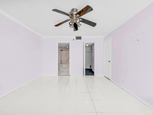 5340 NW 2nd Avenue 323, Boca Raton FL 33487
