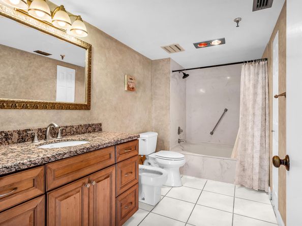5340 NW 2nd Avenue 323, Boca Raton FL 33487
