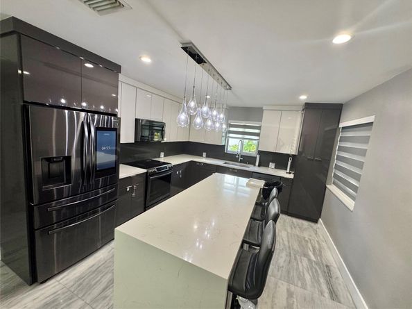 14231 Lake Candlewood Ct, Miami Lakes FL 33014