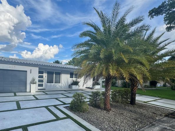 14231 Lake Candlewood Ct, Miami Lakes FL 33014