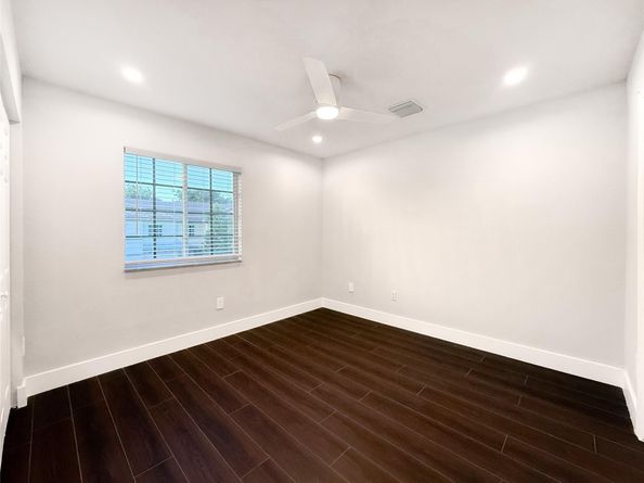 2033 Nassau Drive, Riviera Beach FL 33404