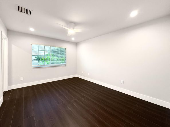 2033 Nassau Drive, Riviera Beach FL 33404