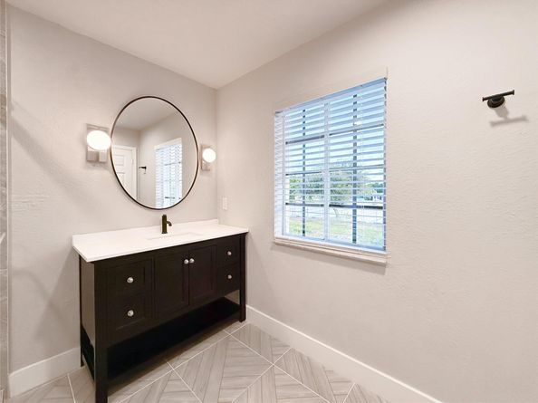 2033 Nassau Drive, Riviera Beach FL 33404