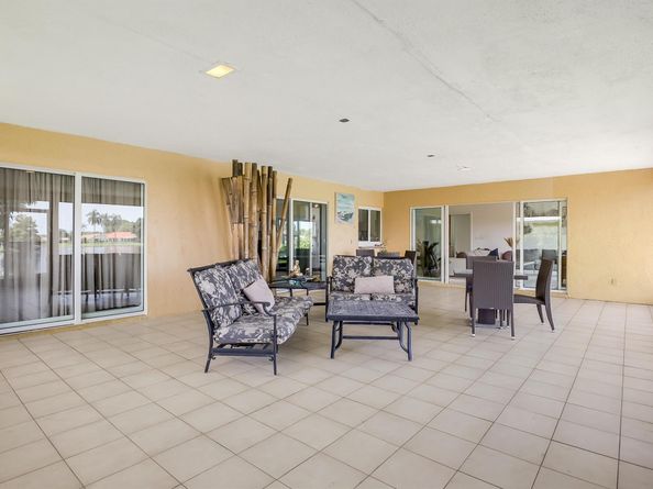 2554 SW 23rd Cranbrook Drive, Boynton Beach FL 33436