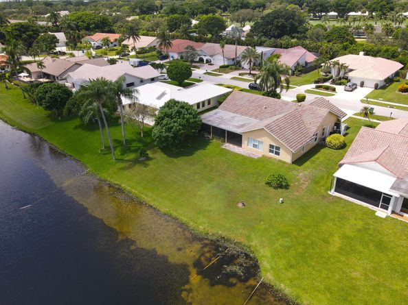 2554 SW 23rd Cranbrook Drive, Boynton Beach FL 33436