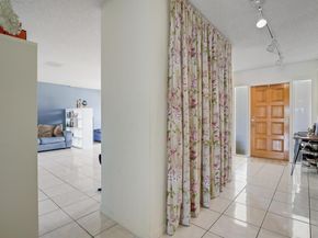 2554 SW 23rd Cranbrook Drive, Boynton Beach FL 33436
