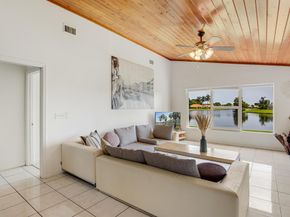 2554 SW 23rd Cranbrook Drive, Boynton Beach FL 33436