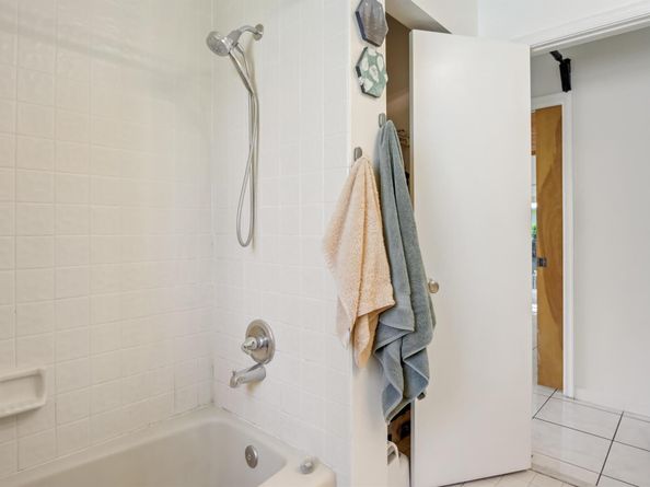 2554 SW 23rd Cranbrook Drive, Boynton Beach FL 33436