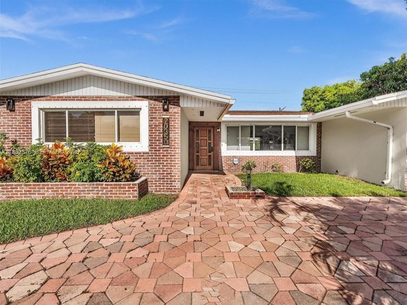 20350 Highland Lakes Boulevard, Miami FL 33179