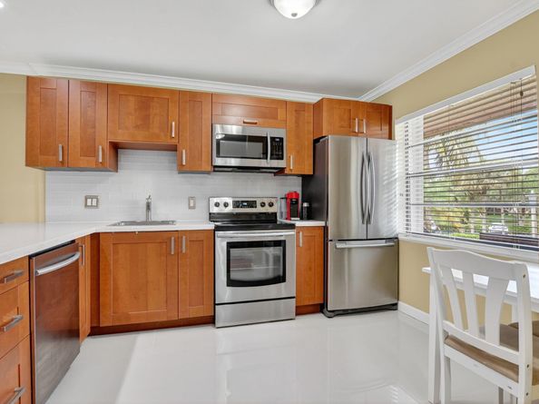 9268 Vista Del Lago 26d, Boca Raton FL 33428