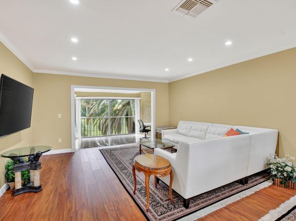 9268 Vista Del Lago 26d, Boca Raton FL 33428