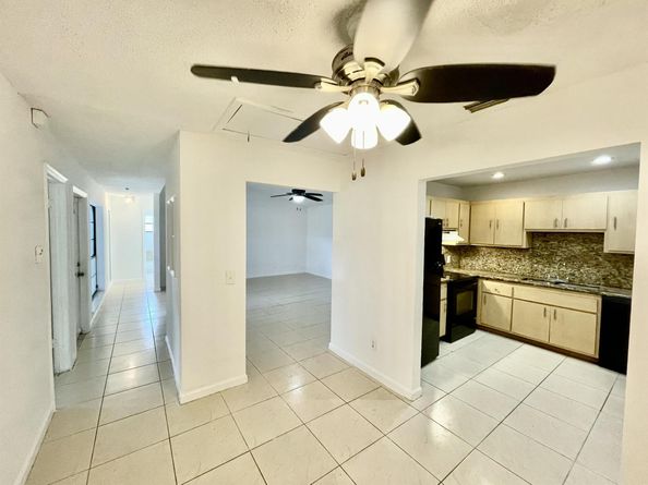 1020 Manor Drive 1C, Palm Springs FL 33461