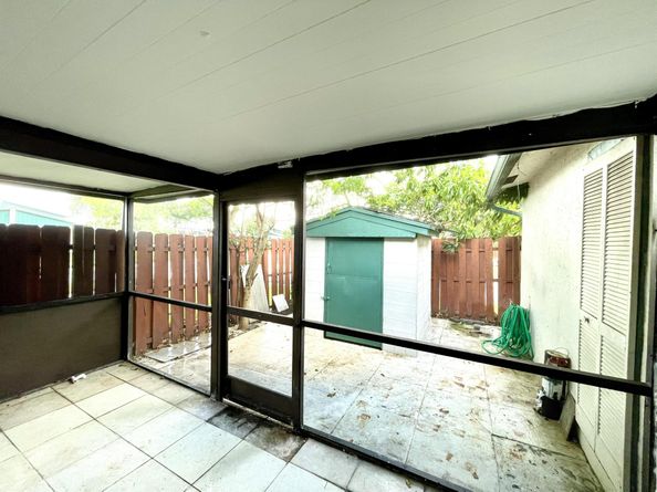 1020 Manor Drive 1C, Palm Springs FL 33461