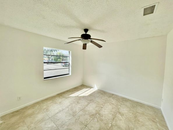 1020 Manor Drive 1C, Palm Springs FL 33461
