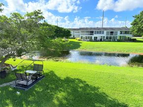 204 Oakridge M 204, Deerfield Beach FL 33442