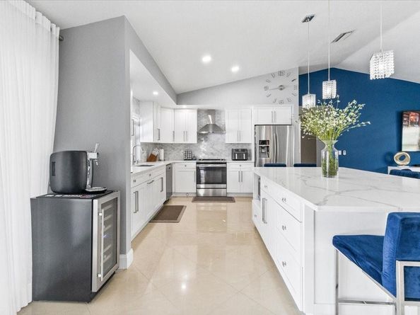 10082 Harbourtown Ct, Boca Raton FL 33498