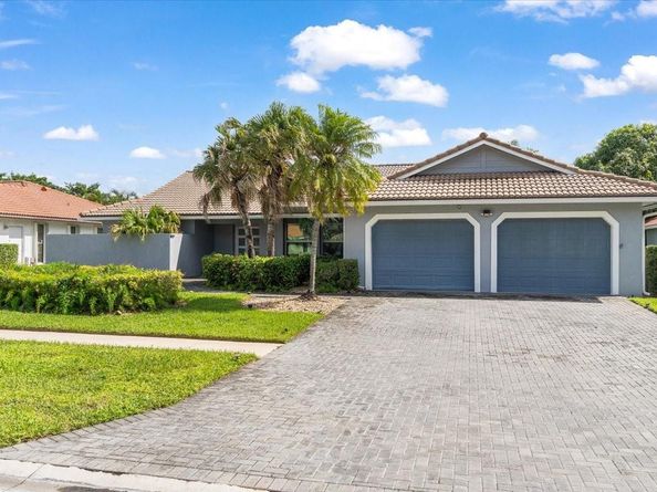 10082 Harbourtown Ct, Boca Raton FL 33498