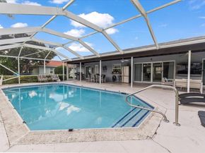 10082 Harbourtown Ct, Boca Raton FL 33498