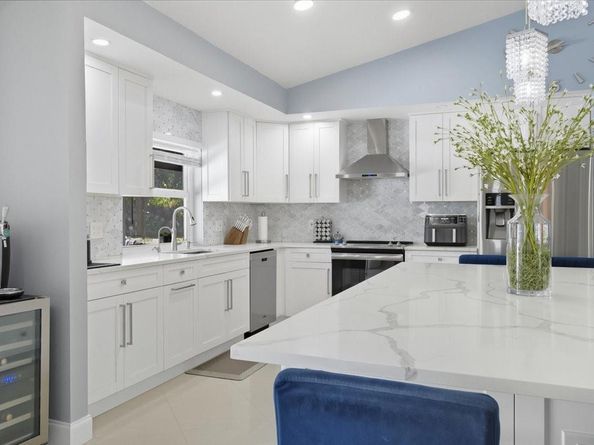 10082 Harbourtown Ct, Boca Raton FL 33498