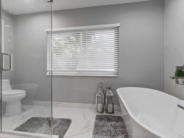 10082 Harbourtown Ct, Boca Raton FL 33498