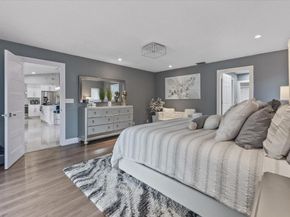 10082 Harbourtown Ct, Boca Raton FL 33498