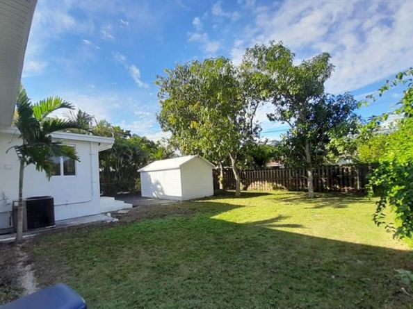 8321 SW 46th St, Miami FL 33155