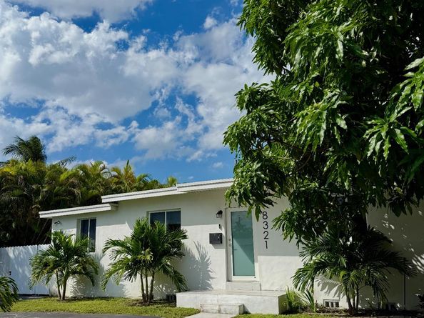 8321 SW 46th St, Miami FL 33155