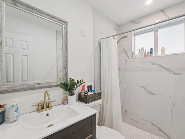 8321 SW 46th St, Miami FL 33155